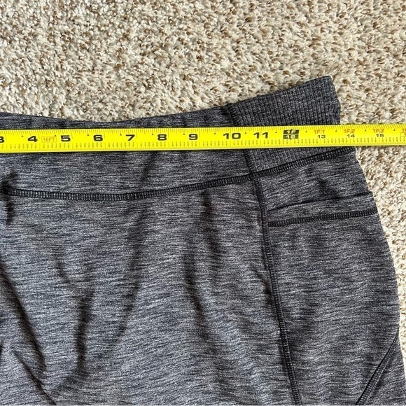 Athleta Marled Grey Excursion Skirt Skort Athletic Golf Hiking Tennis Small - Picture 9 of 10